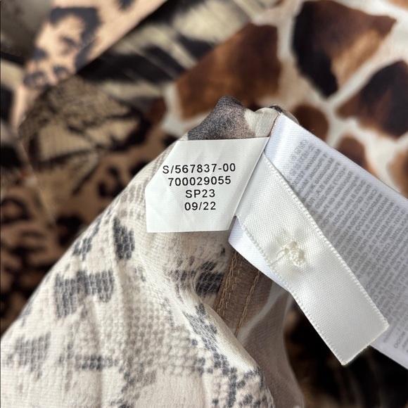 Banana Republic 100% Silk Animal Print Button Up Men’s Size L - Picture 8 of 8